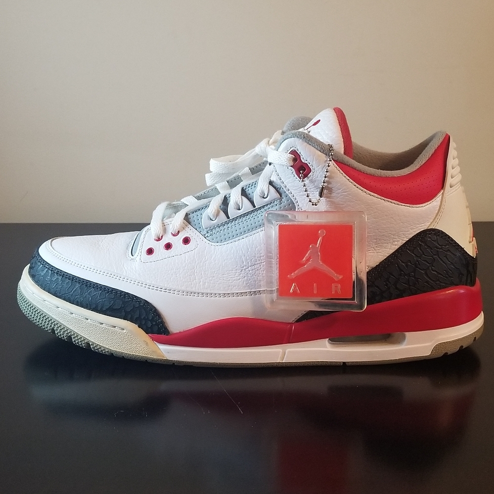 AIR JORDAN 3 RETRO "FIRE RED" (2013)